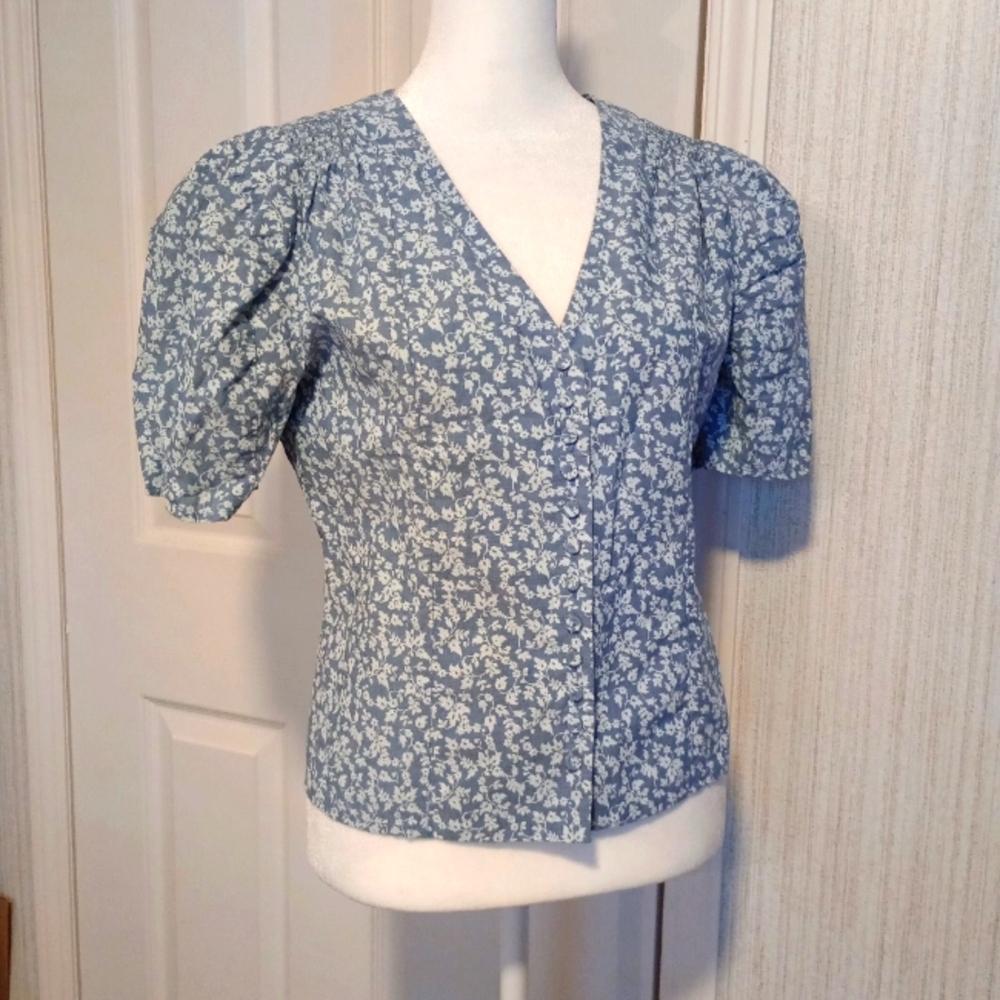 A Loves A Women's Button Up Blouse Size M Blue Floral Shearing Pleated Slim LNC